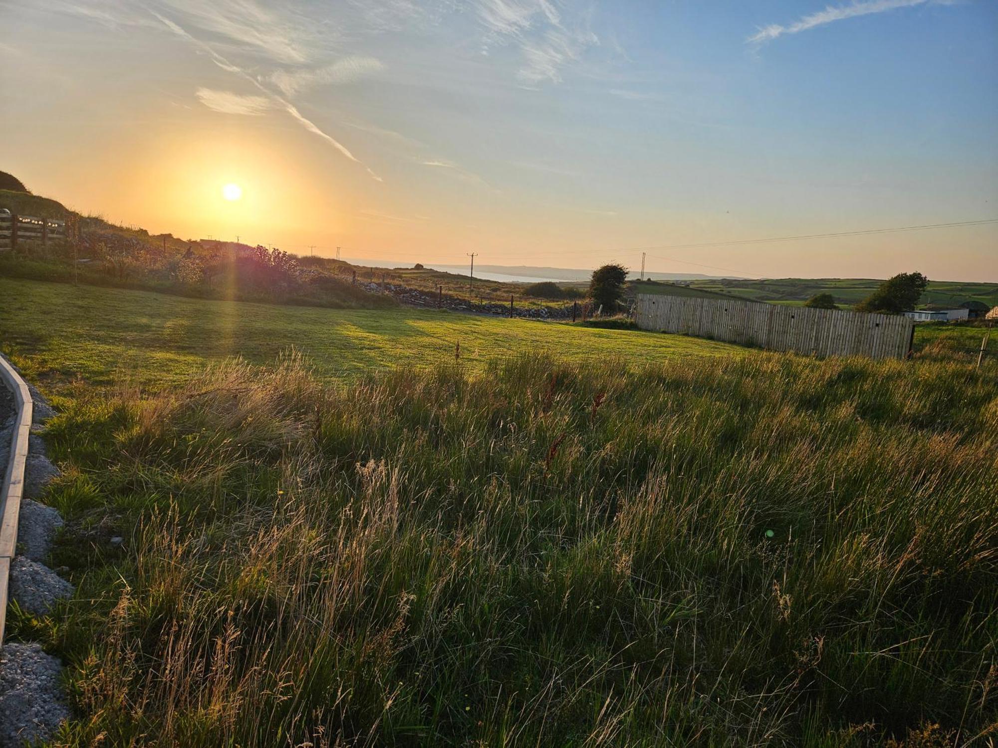 Suaimhneas Pension Lahinch Buitenkant foto